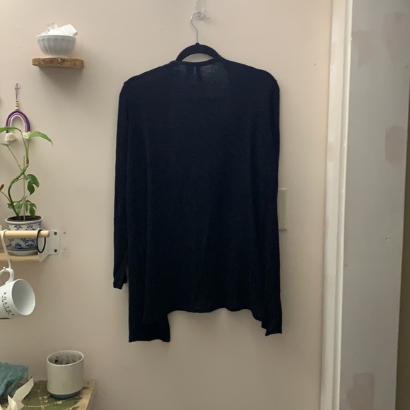 Thin black cardigan - Picture 2 of 3